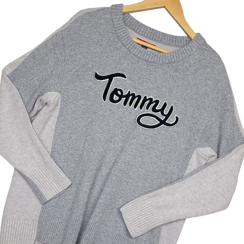 Tommy Hilfiger Women's Knit Velvet Logo Crewneck Wool Blend Sweater Large Gray